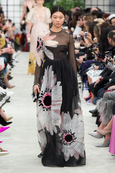 Look 63